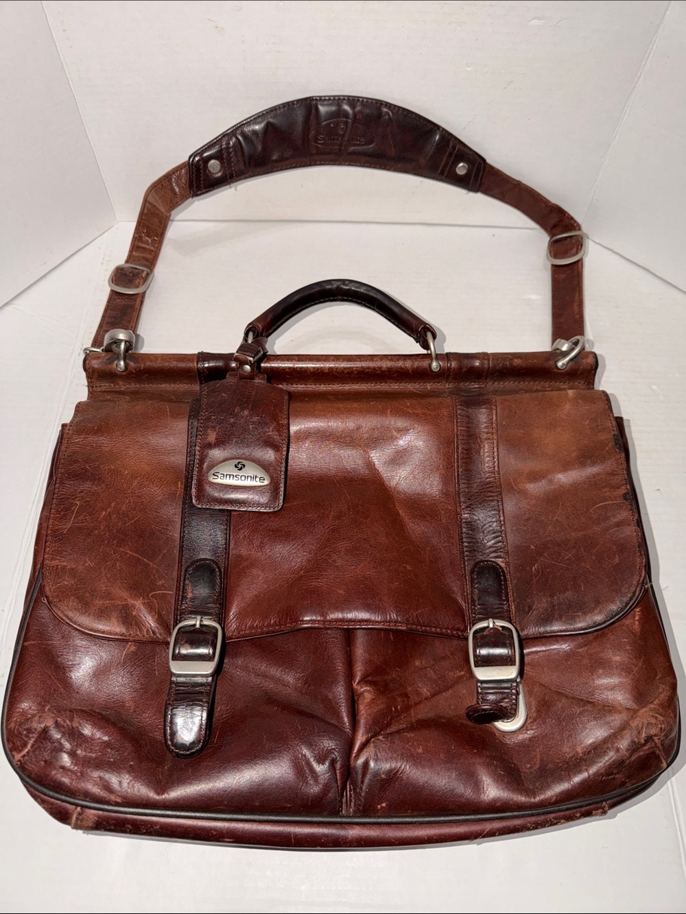 Samsonite Brown Leather Messenger Briefcase with Shoulder Strap